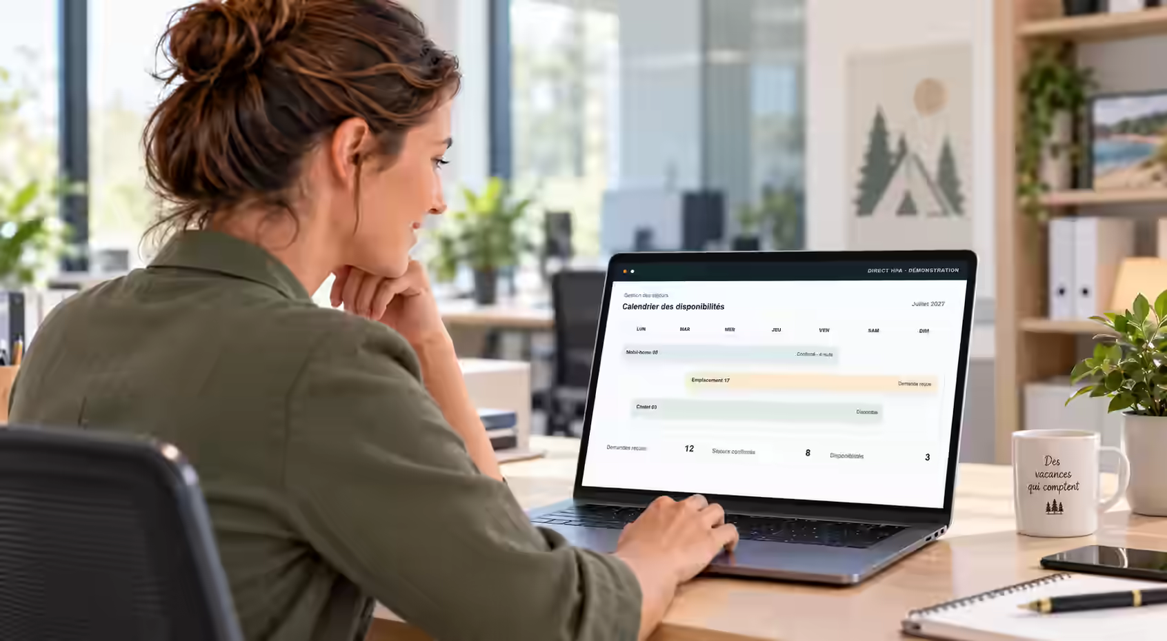 Gestionnaire de camping consultant le calendrier des disponibilités DIRECT HPA